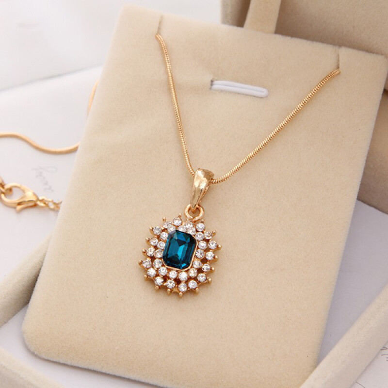 Hesiod Women Austrian Crystal Luxury Alloy Rhinestone Jewelry Sets Necklace Earrings sets.