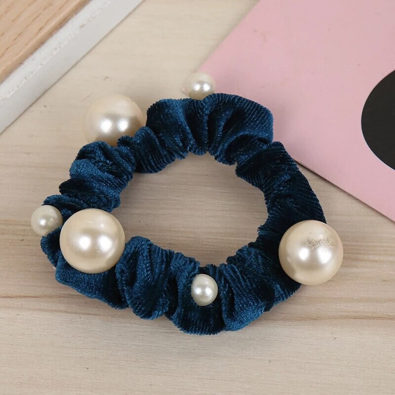 Women New arrival Velvet pearl Elastic Hair Ropes Scrunchies Girls' No Crease Hair Ties Women Hair Accessories