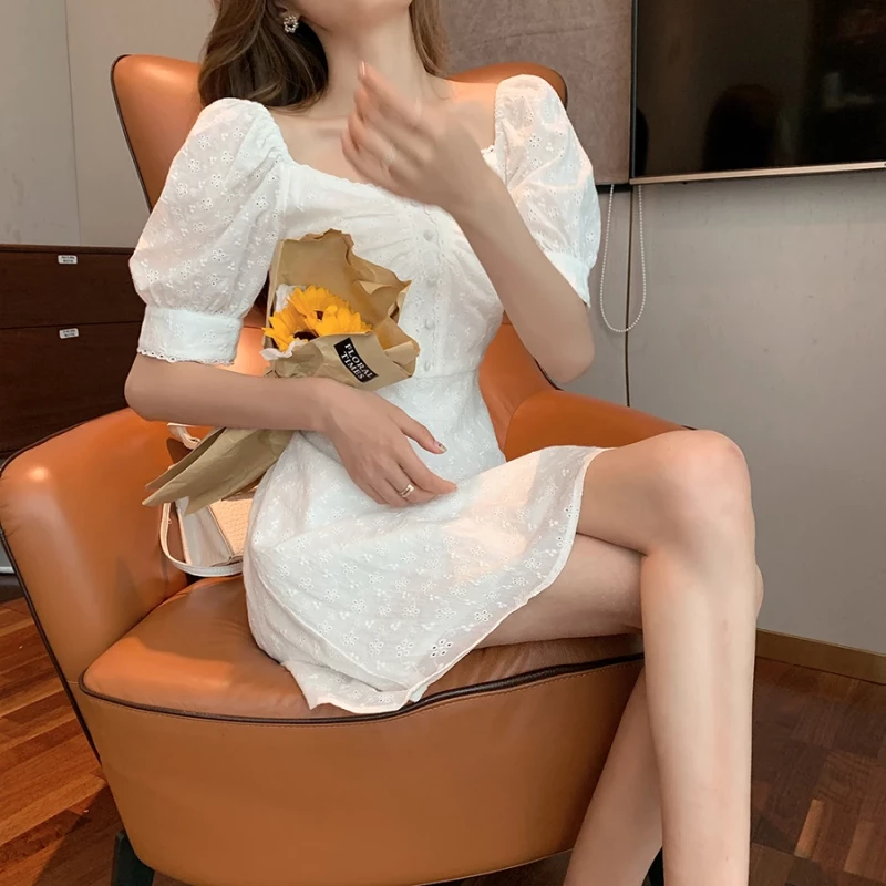 Vintage Elegant Lace Dress Square Collar Embroidery Chic Floral Dress